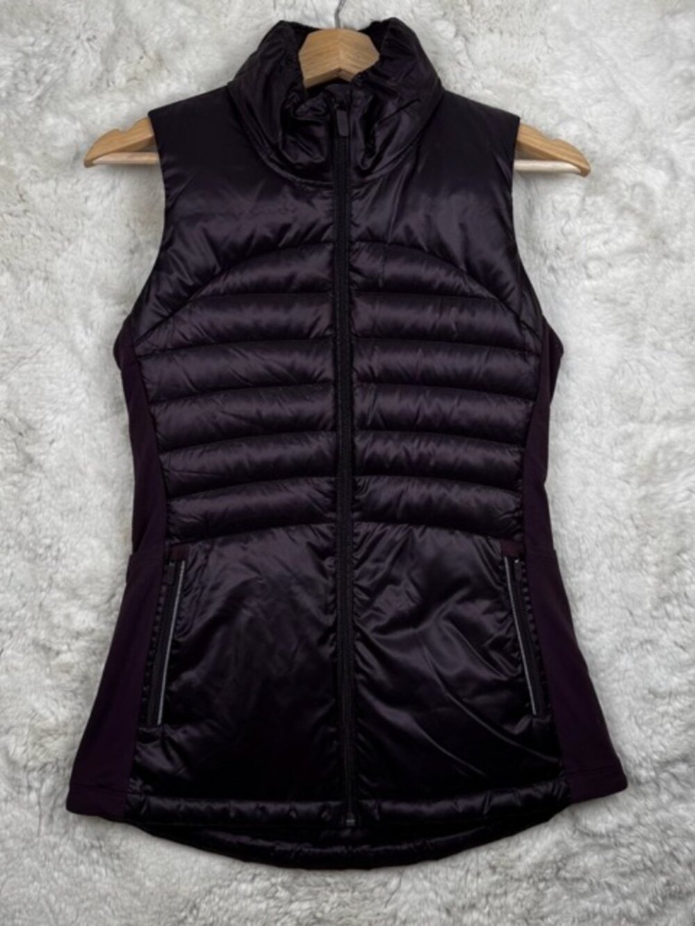 Lululemon Down For A Run Vest Size 6 Goose Down Full Zip Puffer Black Cherry